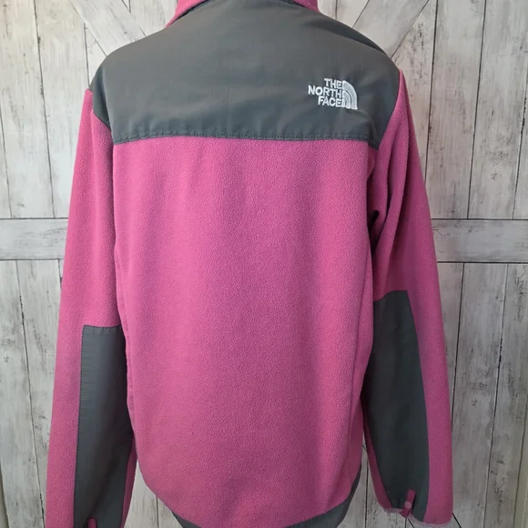 The North Face Vibrant Pink Fleece Jacket - Picture 7 of 8
